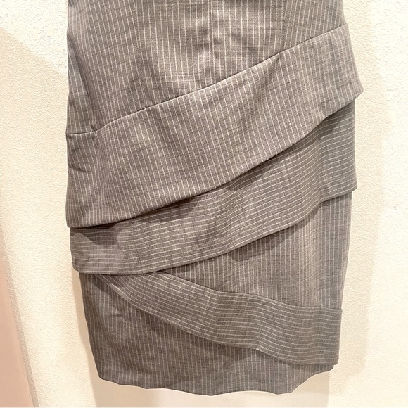 PIAZZA SEMPIONE Grey & White Pinstripe Virgin Wool Sleeveless Tiered Dress US 2 - Picture 8 of 12